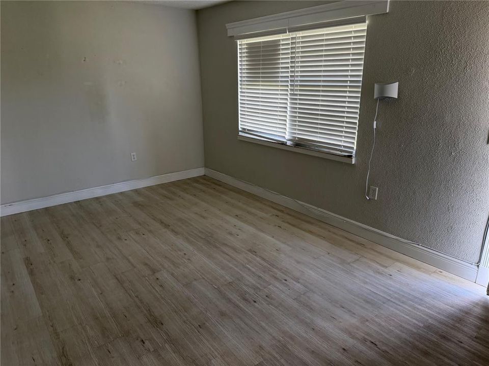 For Rent: $1,200 (1 beds, 1 baths, 675 Square Feet)