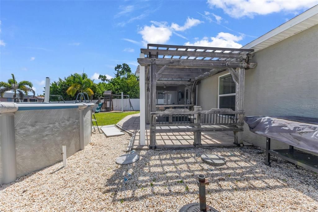 For Sale: $310,000 (3 beds, 2 baths, 1608 Square Feet)
