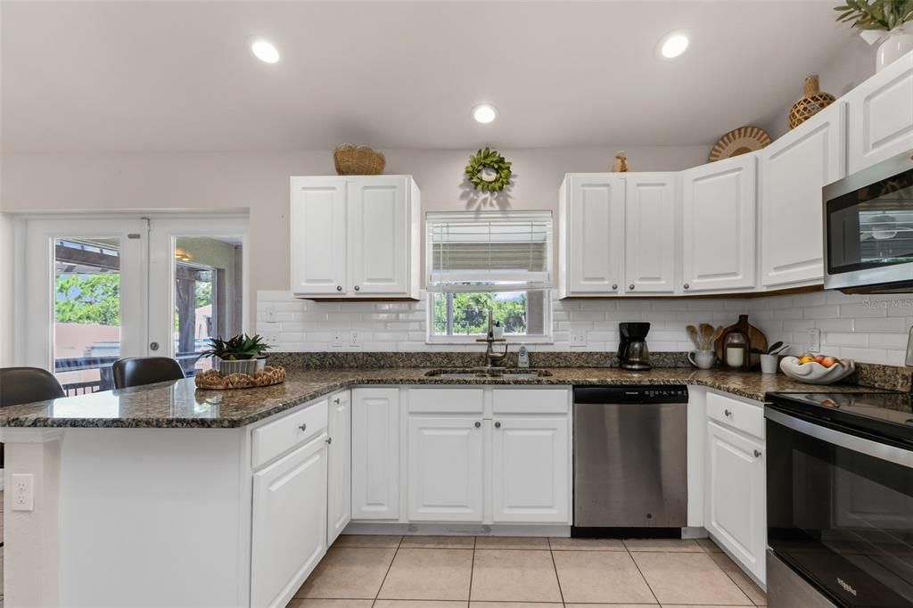 For Sale: $310,000 (3 beds, 2 baths, 1608 Square Feet)