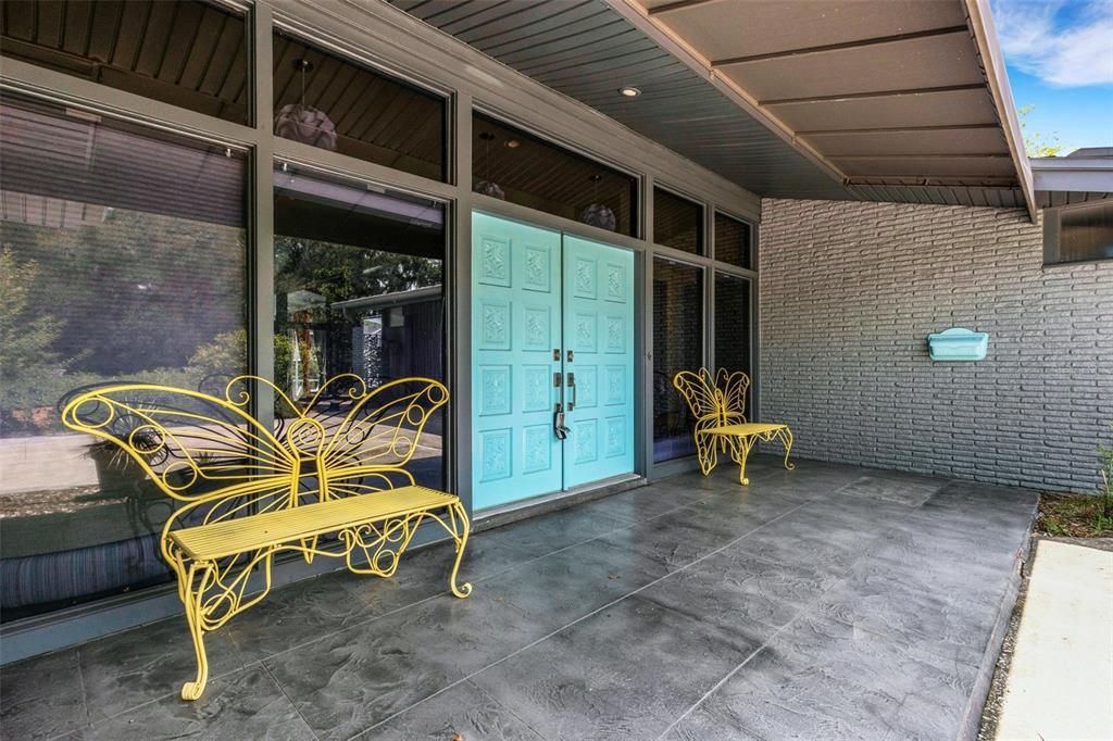 For Sale: $650,000 (4 beds, 2 baths, 2317 Square Feet)