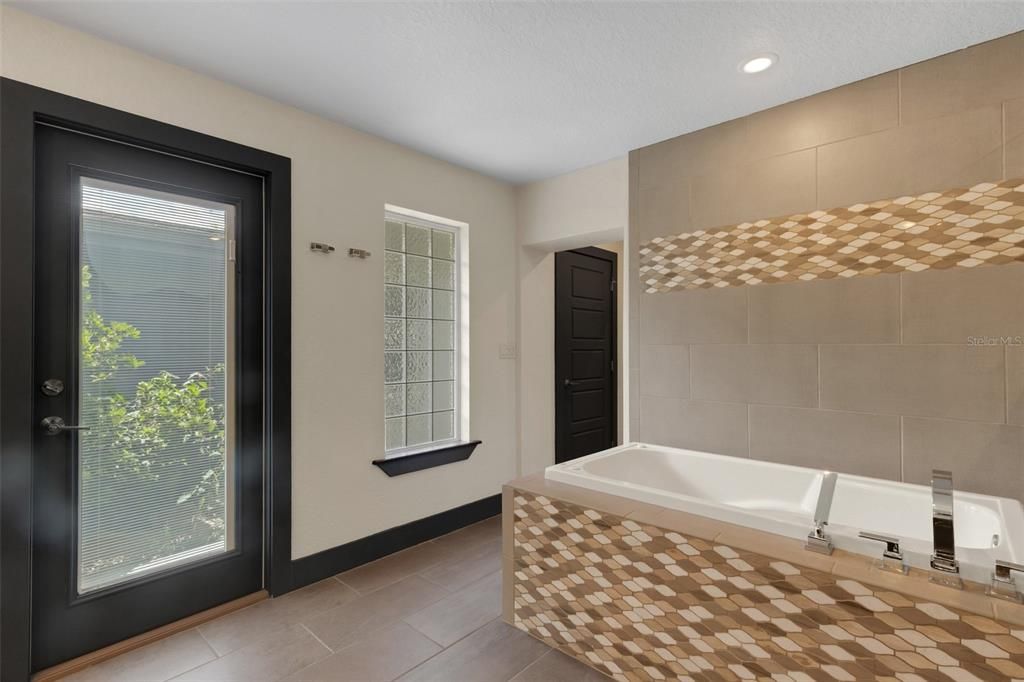 For Sale: $650,000 (4 beds, 2 baths, 2317 Square Feet)