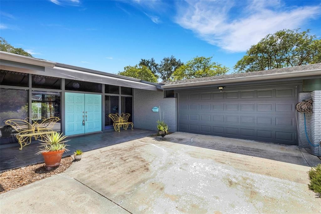 For Sale: $650,000 (4 beds, 2 baths, 2317 Square Feet)