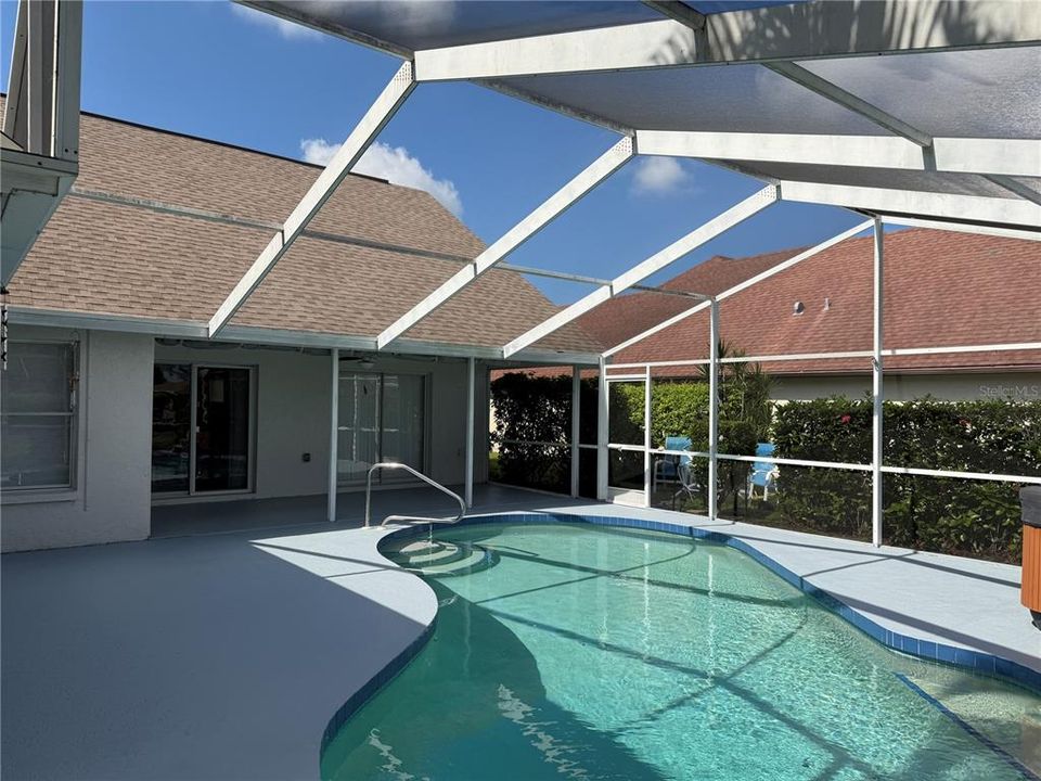 For Sale: $499,500 (4 beds, 2 baths, 2041 Square Feet)