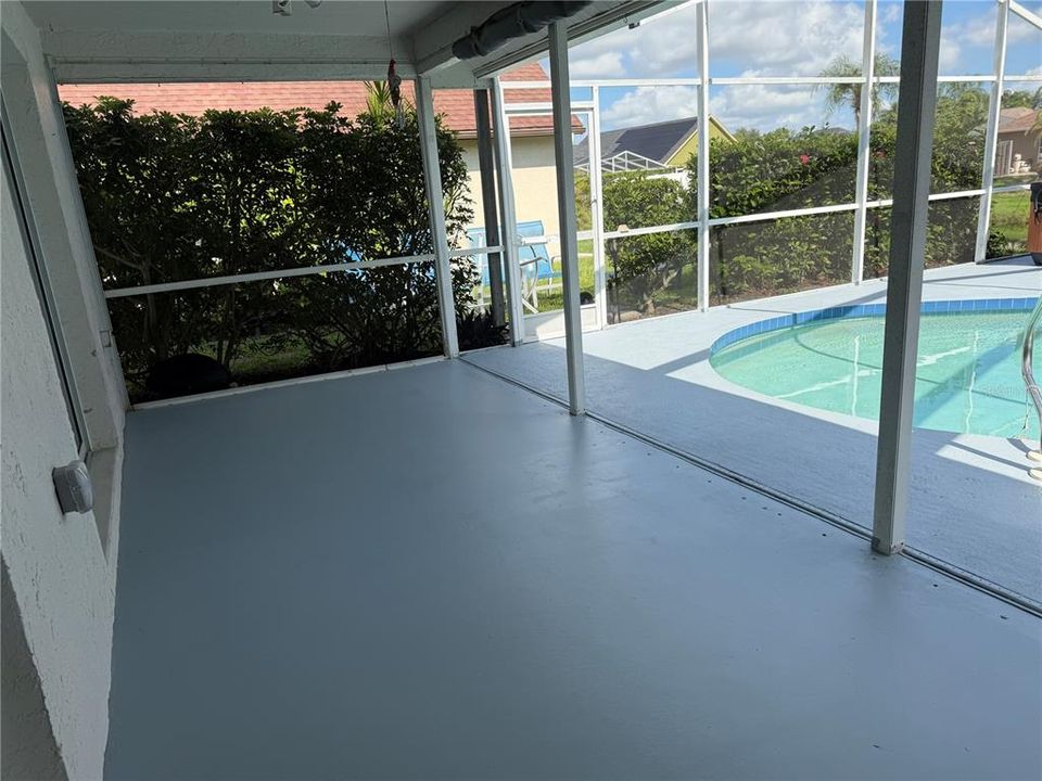 For Sale: $499,500 (4 beds, 2 baths, 2041 Square Feet)