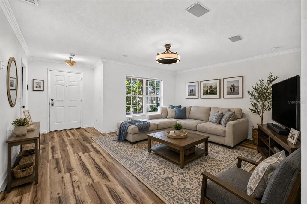For Sale: $325,000 (4 beds, 2 baths, 1390 Square Feet)
