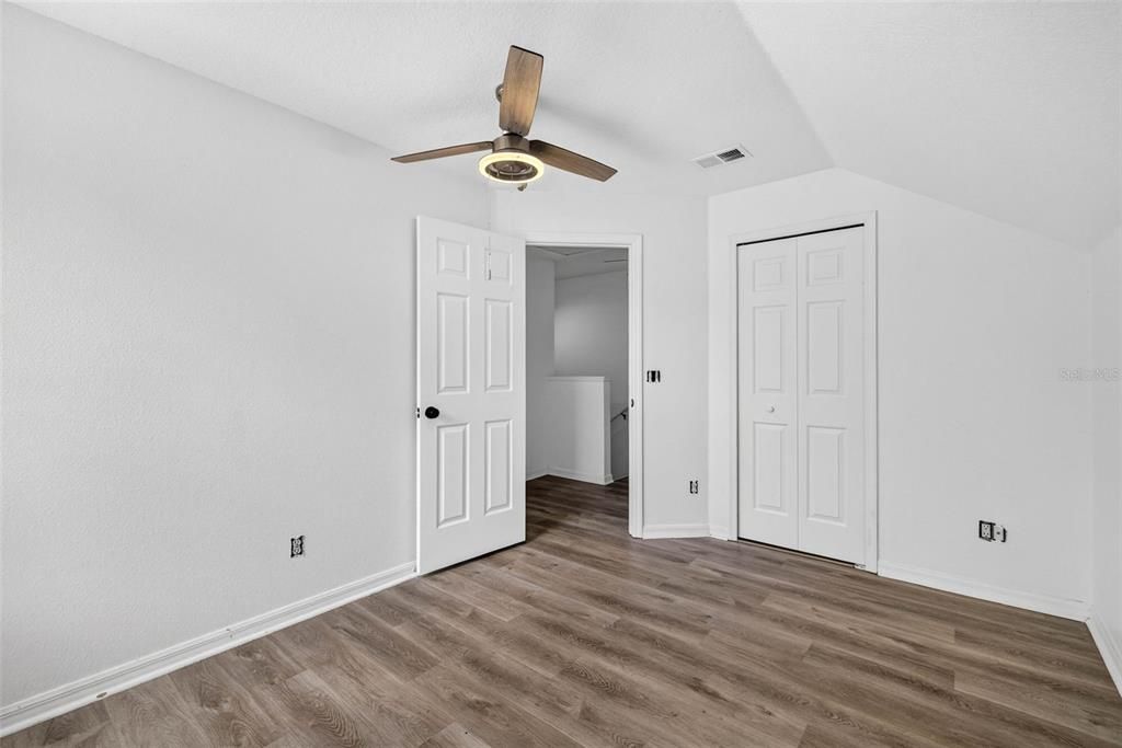 For Sale: $325,000 (4 beds, 2 baths, 1390 Square Feet)