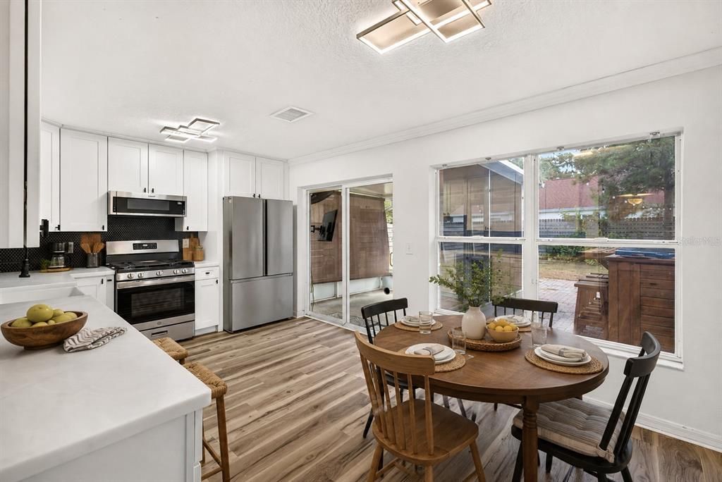 For Sale: $325,000 (4 beds, 2 baths, 1390 Square Feet)