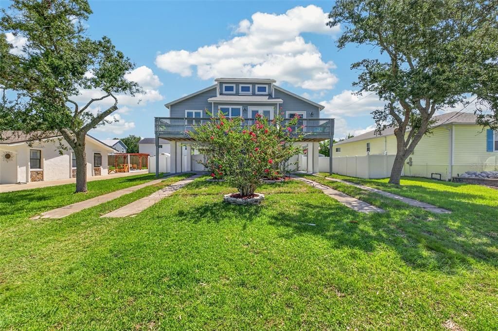 En Venta: $599,900 (3 camas, 2 baños, 1280 Pies cuadrados)