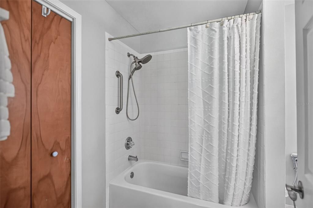 En Venta: $599,900 (3 camas, 2 baños, 1280 Pies cuadrados)