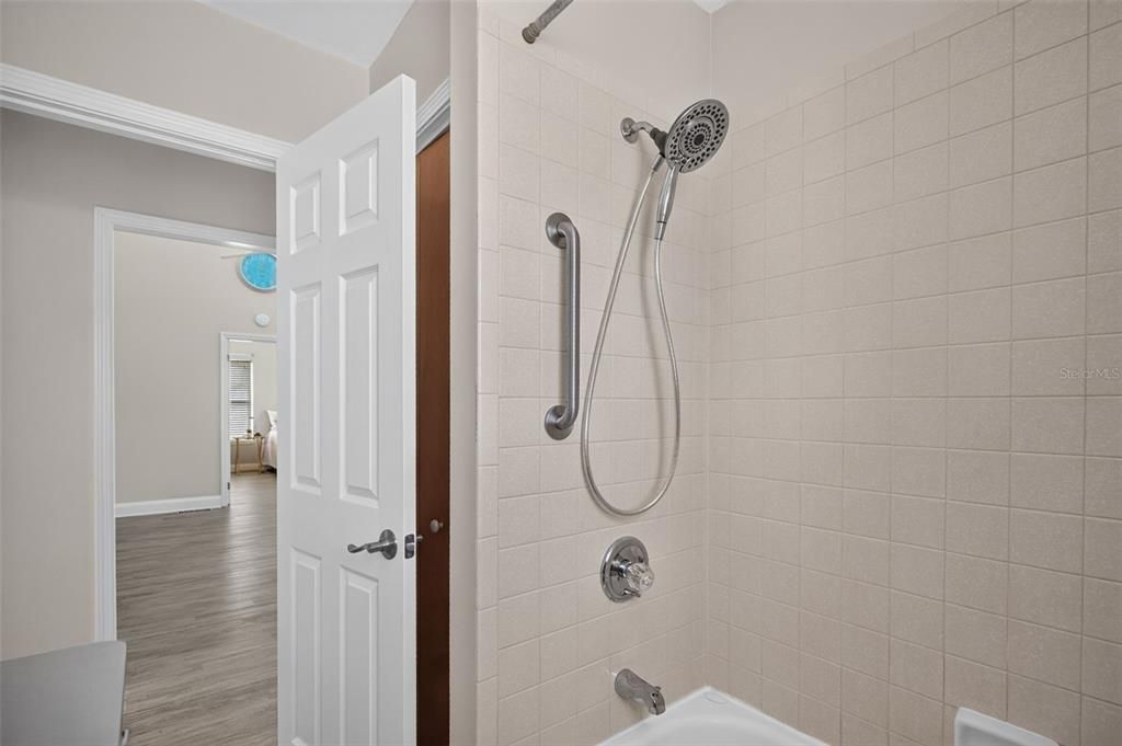 En Venta: $599,900 (3 camas, 2 baños, 1280 Pies cuadrados)