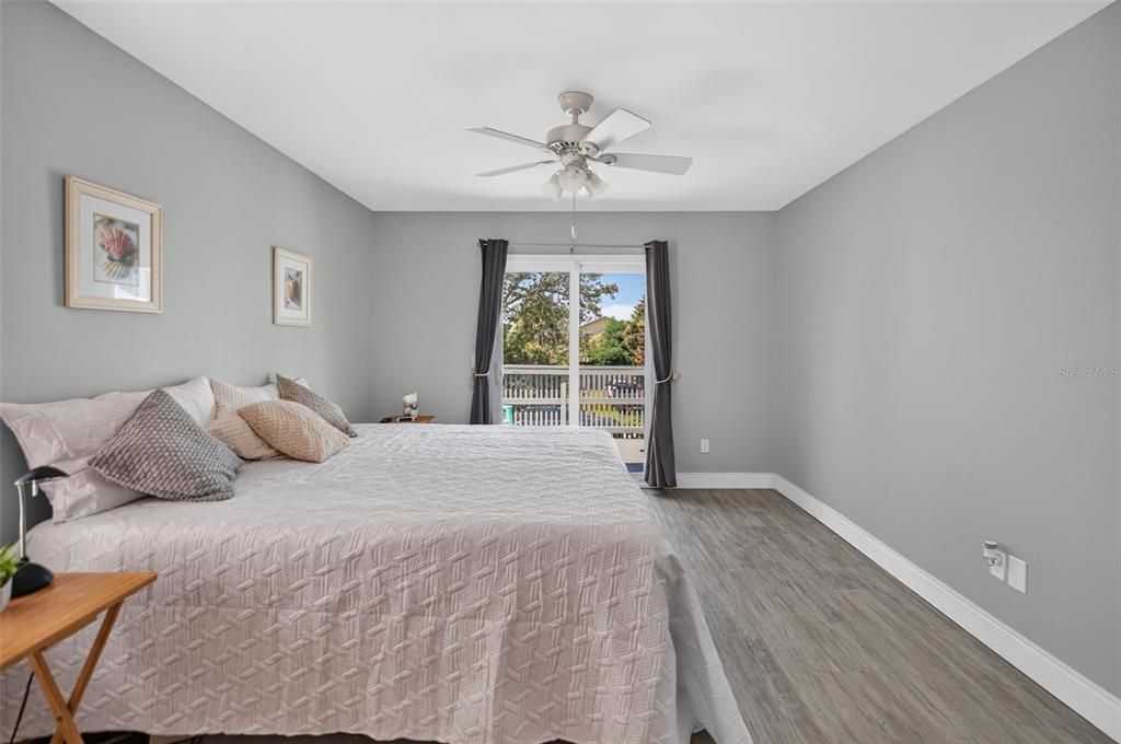 En Venta: $599,900 (3 camas, 2 baños, 1280 Pies cuadrados)