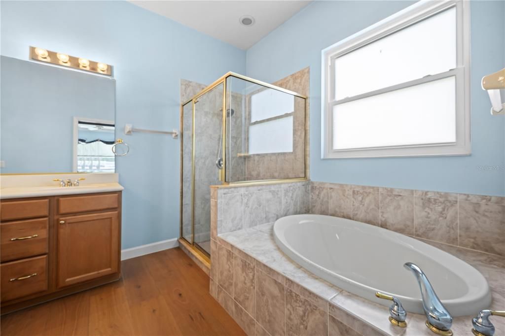 Active With Contract: $469,900 (3 beds, 2 baths, 2032 Square Feet)