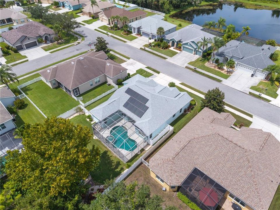 Active With Contract: $469,900 (3 beds, 2 baths, 2032 Square Feet)