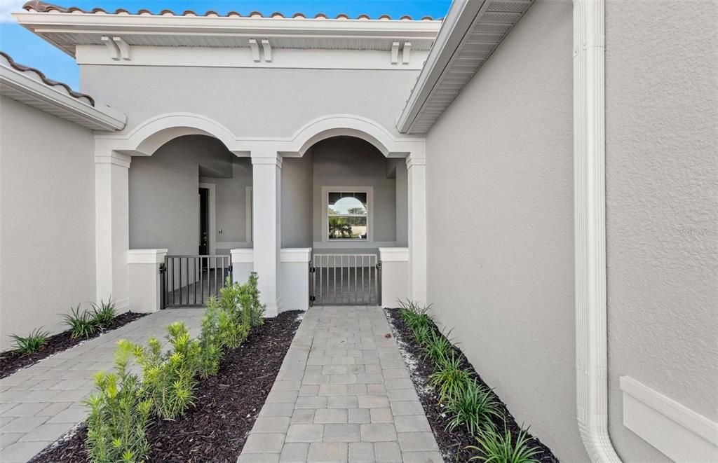 For Sale: $439,990 (2 beds, 2 baths, 1579 Square Feet)
