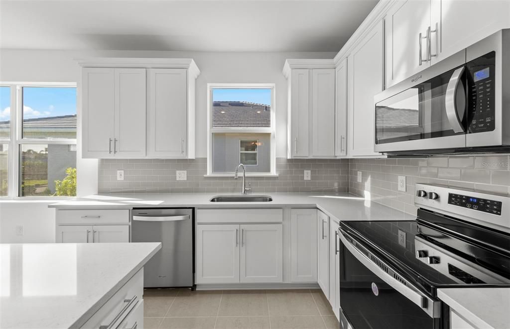 For Sale: $439,990 (2 beds, 2 baths, 1579 Square Feet)