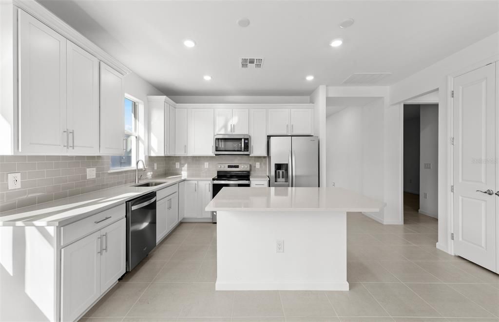 For Sale: $439,990 (2 beds, 2 baths, 1579 Square Feet)