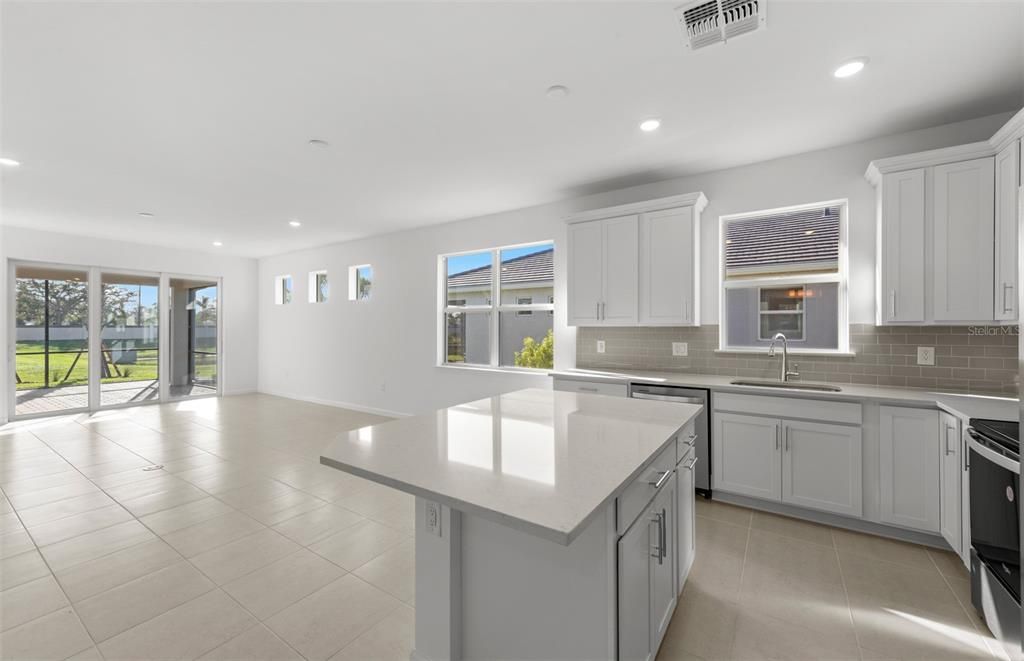 For Sale: $439,990 (2 beds, 2 baths, 1579 Square Feet)