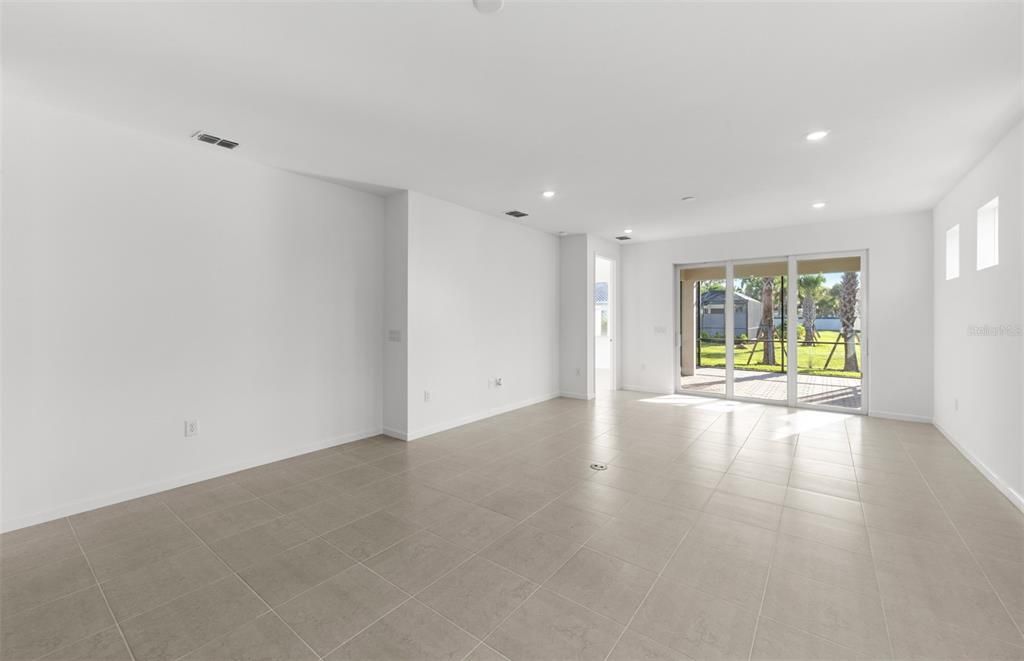 For Sale: $439,990 (2 beds, 2 baths, 1579 Square Feet)