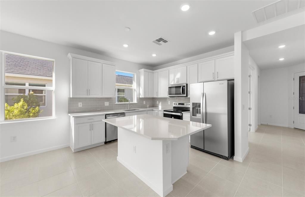 For Sale: $439,990 (2 beds, 2 baths, 1579 Square Feet)