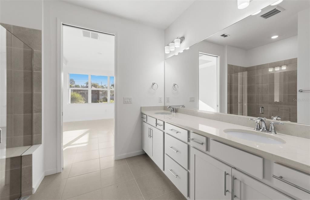 For Sale: $439,990 (2 beds, 2 baths, 1579 Square Feet)