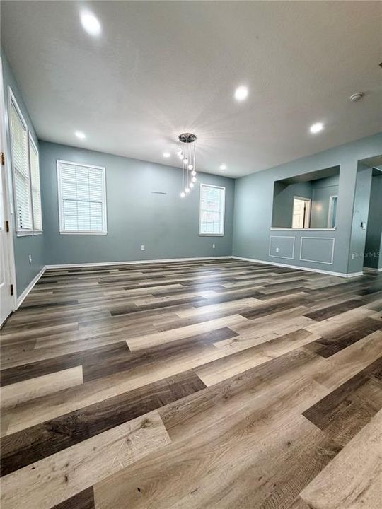 For Rent: $3,000 (4 beds, 2 baths, 3534 Square Feet)