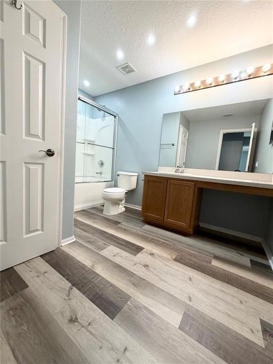 For Rent: $3,000 (4 beds, 2 baths, 3534 Square Feet)