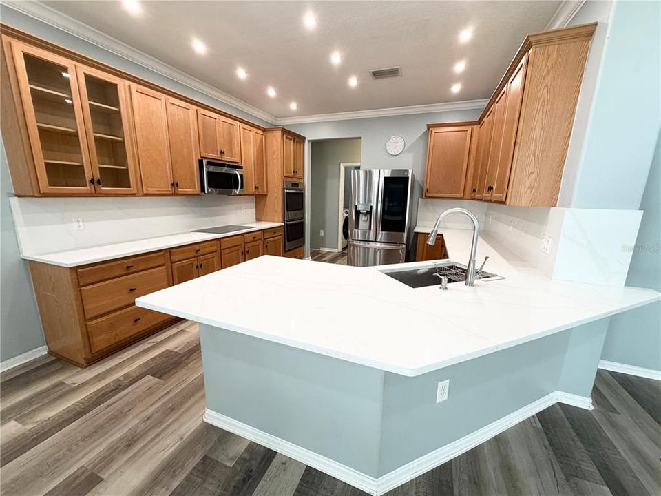 For Rent: $3,000 (4 beds, 2 baths, 3534 Square Feet)