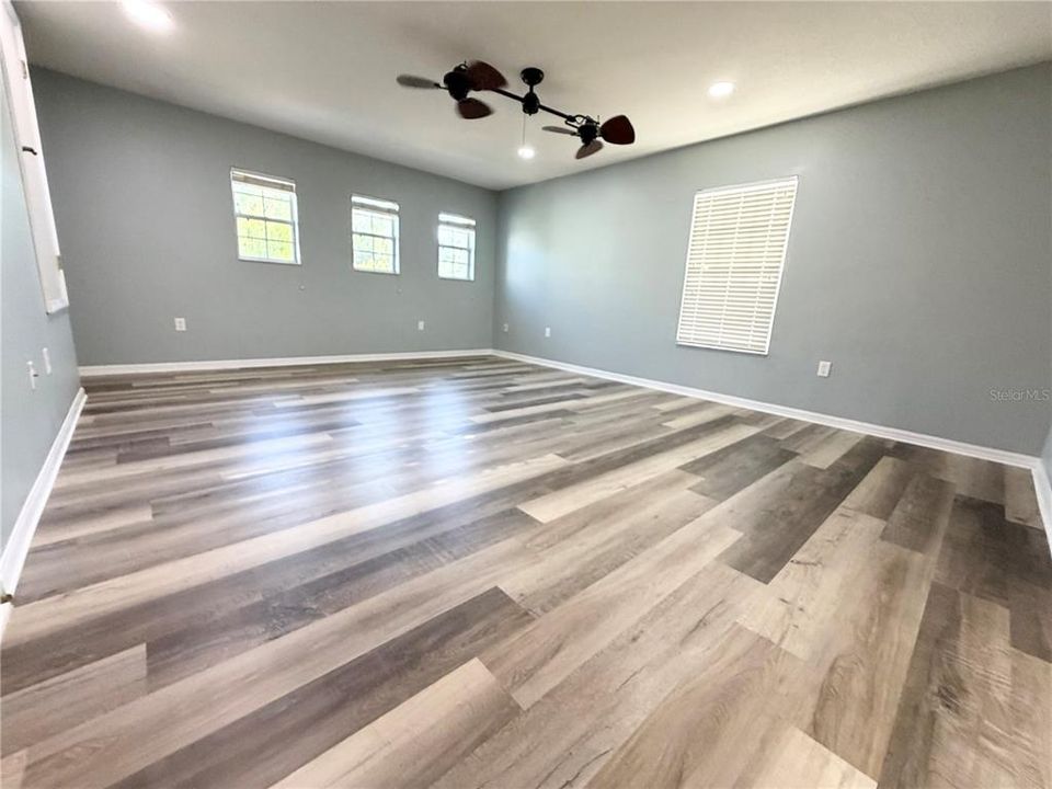 For Rent: $3,000 (4 beds, 2 baths, 3534 Square Feet)
