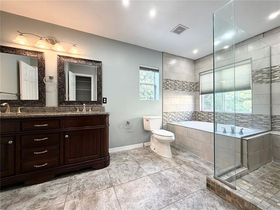 For Rent: $3,000 (4 beds, 2 baths, 3534 Square Feet)
