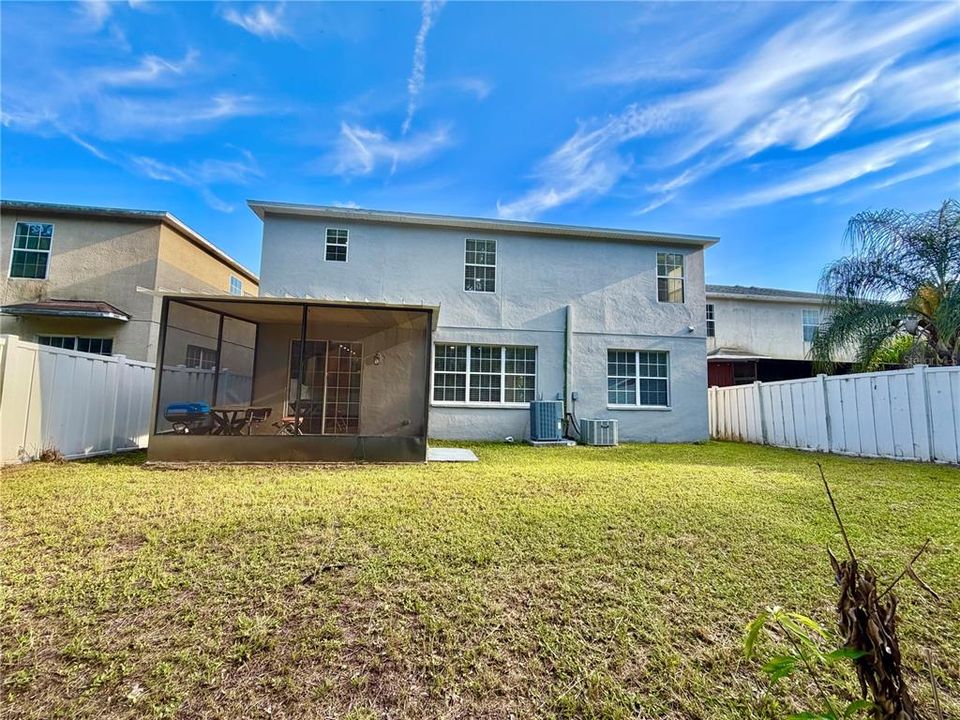 For Rent: $3,000 (4 beds, 2 baths, 3534 Square Feet)