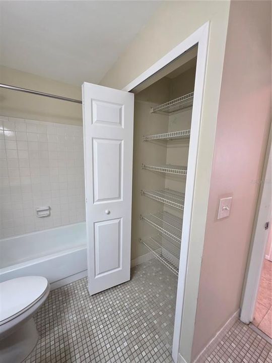 For Rent: $1,950 (3 beds, 2 baths, 1257 Square Feet)