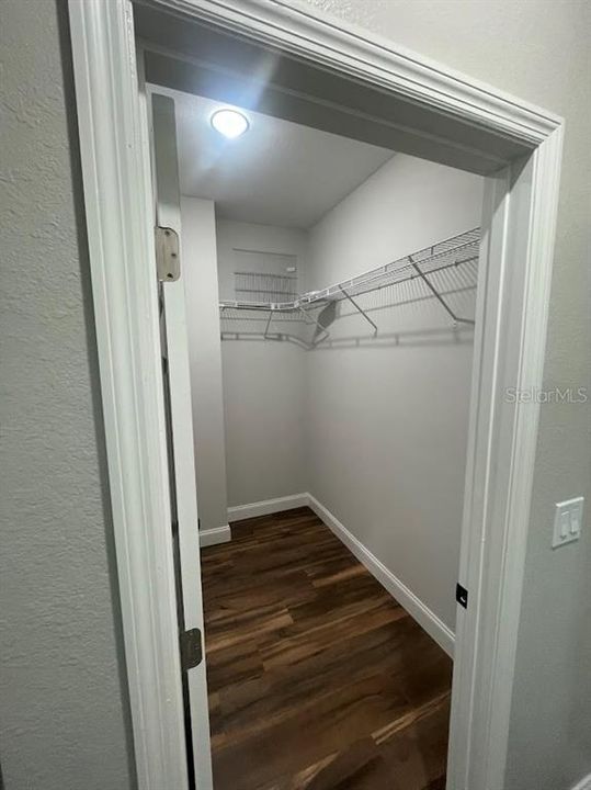 For Rent: $1,950 (3 beds, 2 baths, 1567 Square Feet)