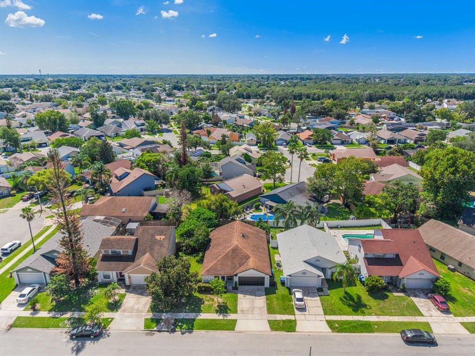 For Sale: $399,900 (3 beds, 2 baths, 1365 Square Feet)