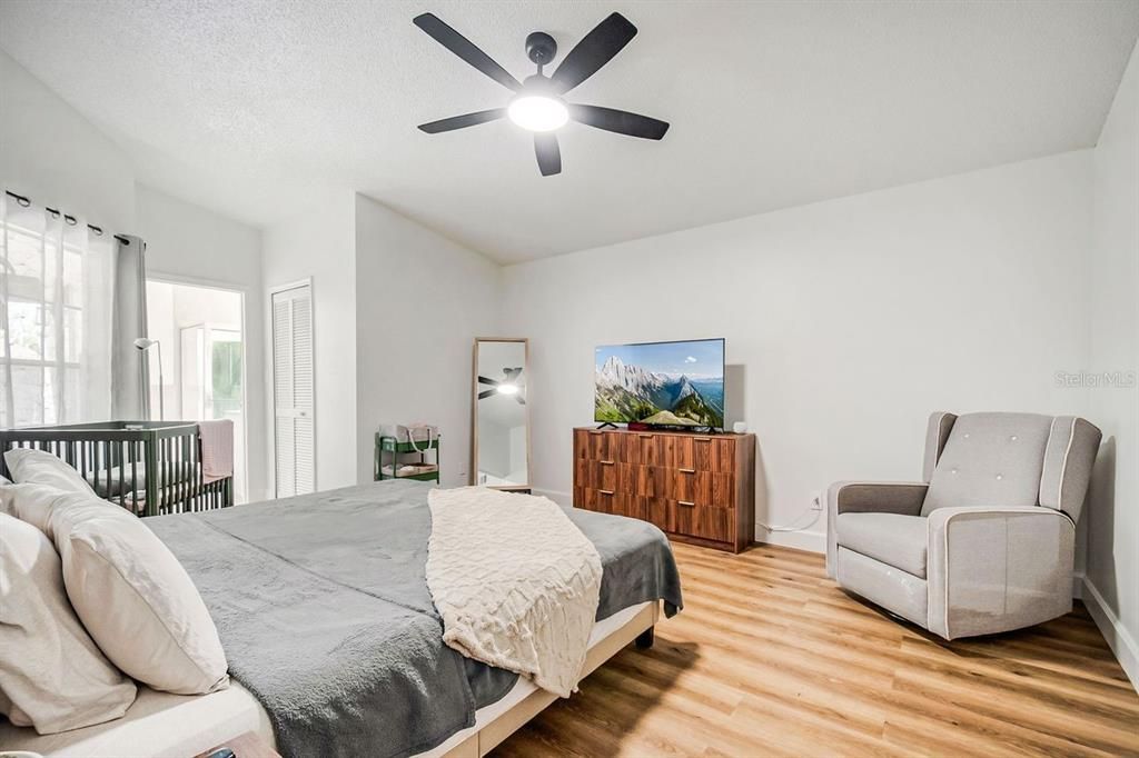 For Sale: $399,900 (3 beds, 2 baths, 1365 Square Feet)