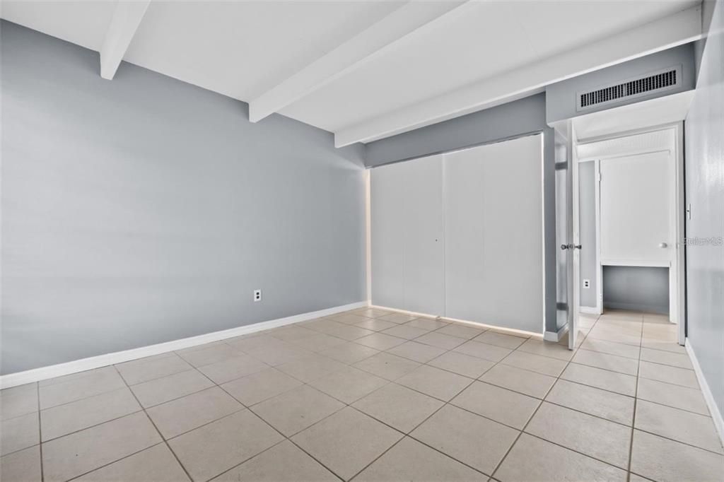 For Rent: $895 (1 beds, 1 baths, 648 Square Feet)
