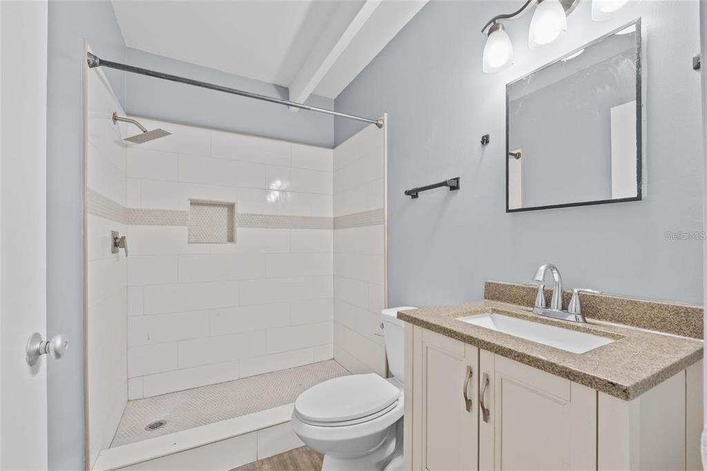 For Rent: $895 (1 beds, 1 baths, 648 Square Feet)