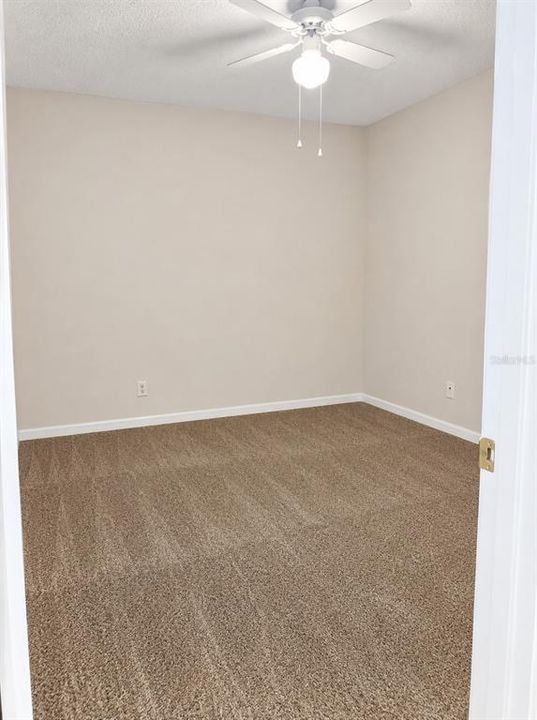 В аренду: $1,895 (3 спален, 2 ванн, 1260 Квадратных фут)