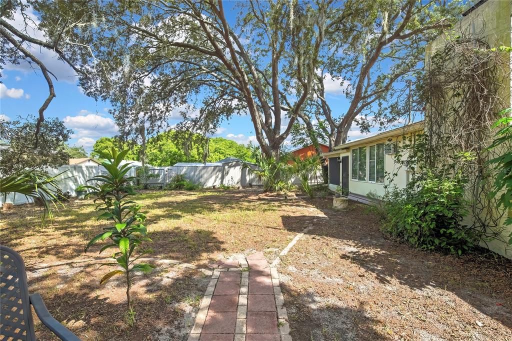 For Sale: $289,900 (3 beds, 2 baths, 1480 Square Feet)