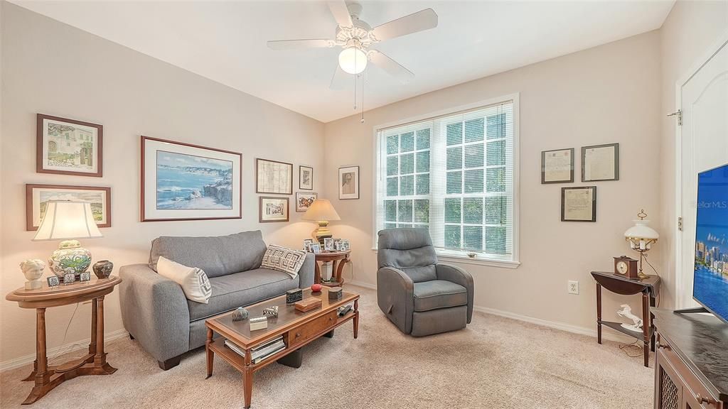 For Sale: $220,000 (3 beds, 2 baths, 1400 Square Feet)