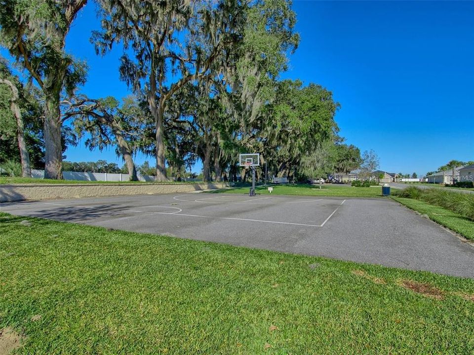 For Sale: $639,000 (3 beds, 2 baths, 2340 Square Feet)