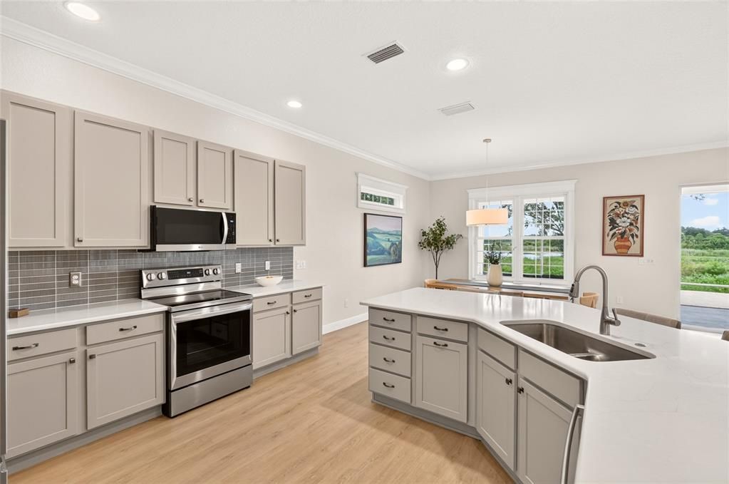 For Sale: $639,000 (3 beds, 2 baths, 2340 Square Feet)