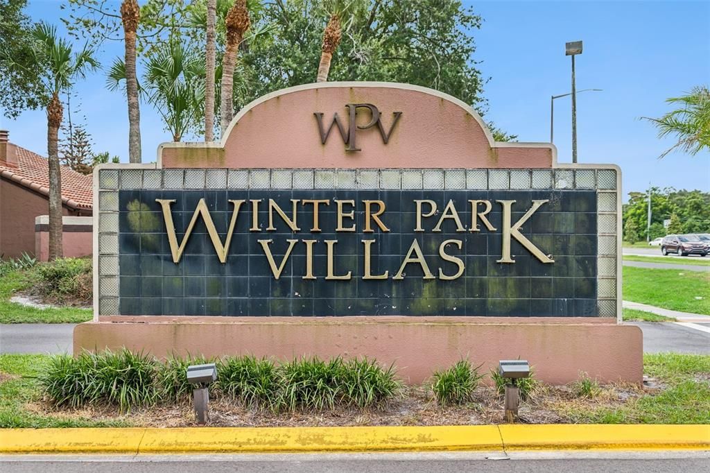 For Sale: $199,900 (2 beds, 2 baths, 1037 Square Feet)