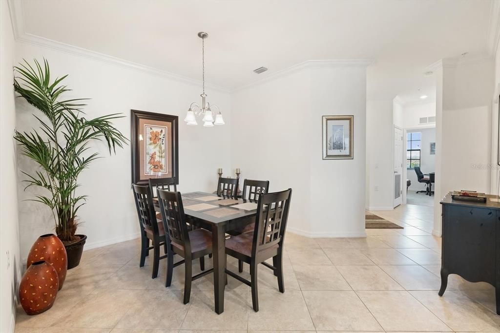 For Rent: $2,300 (3 beds, 2 baths, 1254 Square Feet)