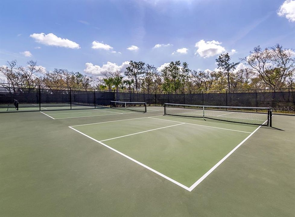 For Rent: $2,300 (3 beds, 2 baths, 1254 Square Feet)