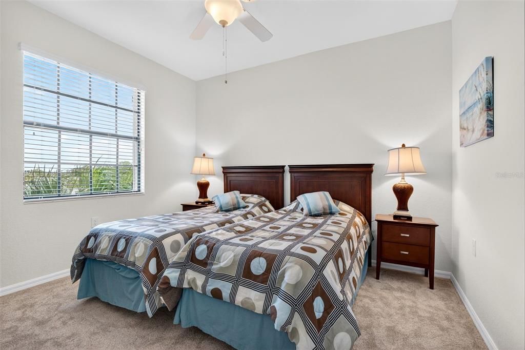 For Rent: $2,300 (3 beds, 2 baths, 1254 Square Feet)
