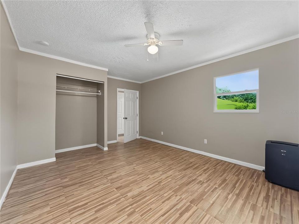 For Rent: $1,900 (4 beds, 2 baths, 1438 Square Feet)