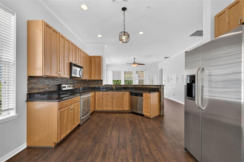 For Rent: $4,495 (3 beds, 2 baths, 1815 Square Feet)