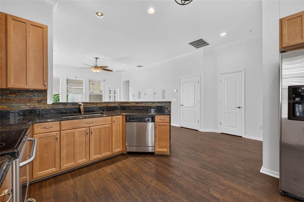 For Rent: $4,495 (3 beds, 2 baths, 1815 Square Feet)