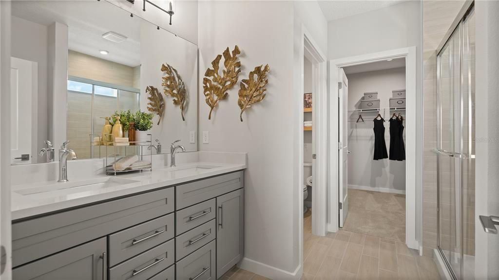 For Sale: $338,760 (4 beds, 2 baths, 1986 Square Feet)