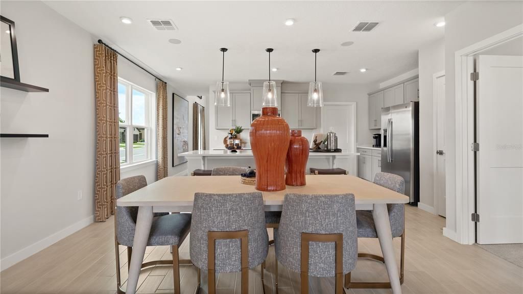 For Sale: $338,760 (4 beds, 2 baths, 1986 Square Feet)